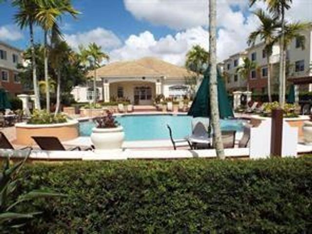 9905 Baywinds Boulevard 2303, West Palm Beach, FL 33411