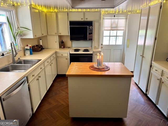 557 Walton Court, Macon, GA 31204