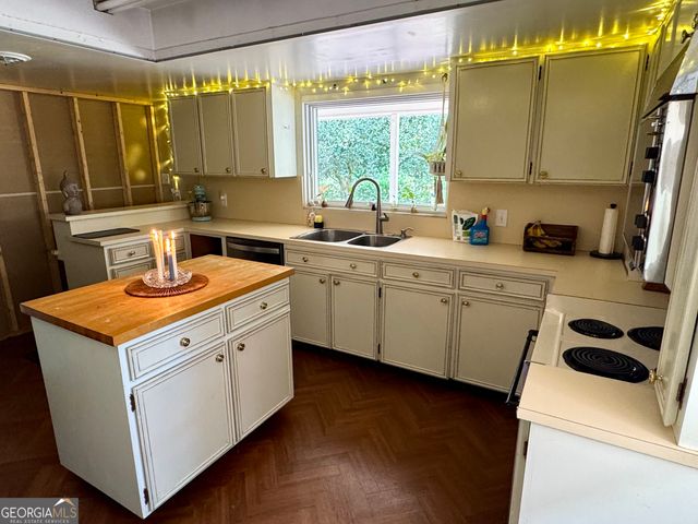 557 Walton Court, Macon, GA 31204