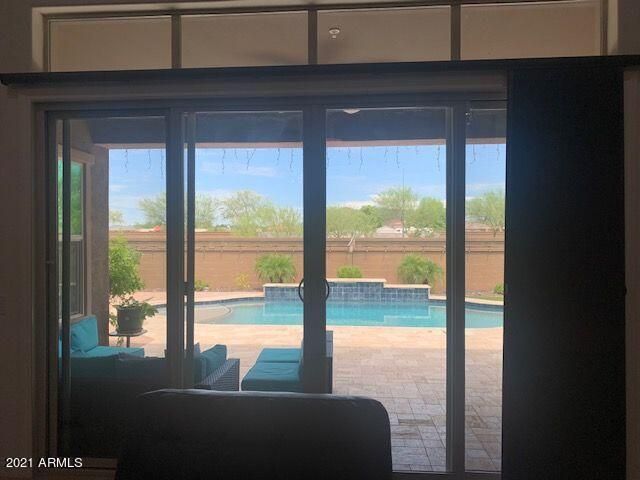 10122 W El Cortez Place, Peoria, AZ 85383