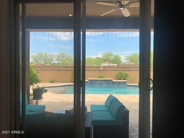 10122 W El Cortez Place, Peoria, AZ 85383