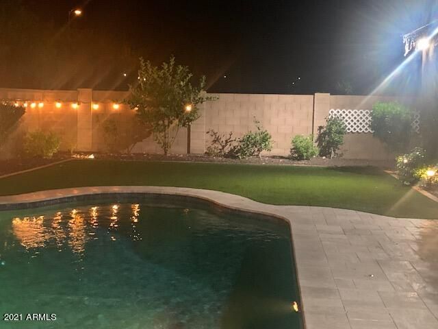 10122 W El Cortez Place, Peoria, AZ 85383