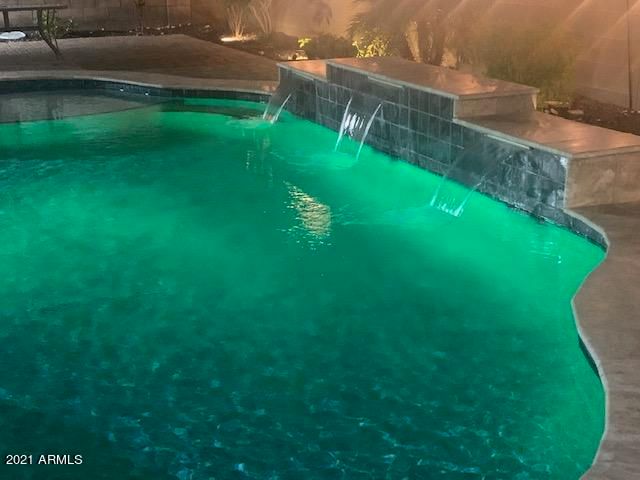 10122 W El Cortez Place, Peoria, AZ 85383