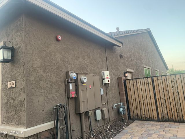 10122 W El Cortez Place, Peoria, AZ 85383