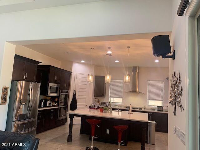 10122 W El Cortez Place, Peoria, AZ 85383