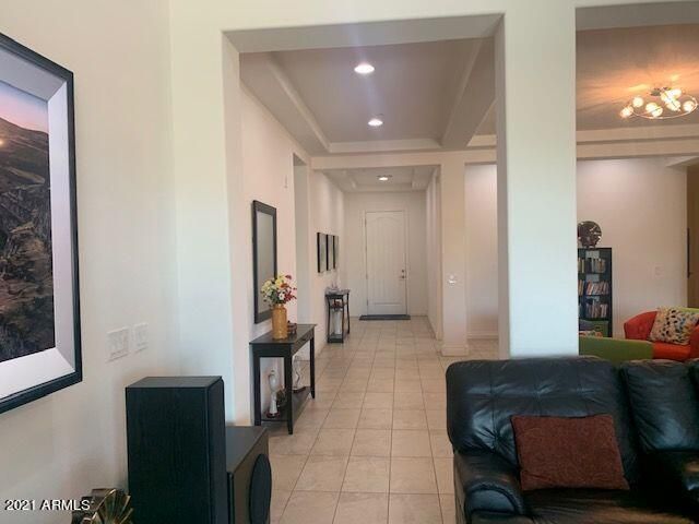 10122 W El Cortez Place, Peoria, AZ 85383