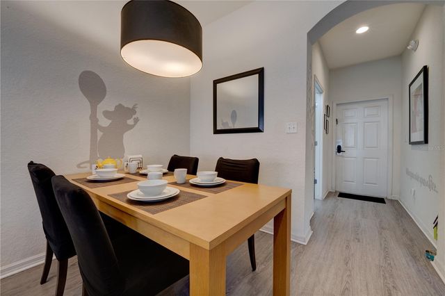 2720 ROADSTER, Kissimmee, FL 34746