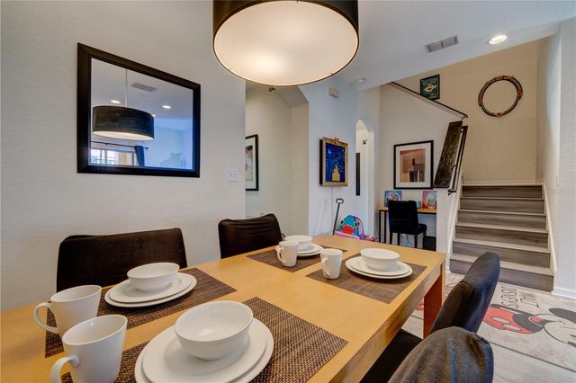 2720 ROADSTER, Kissimmee, FL 34746