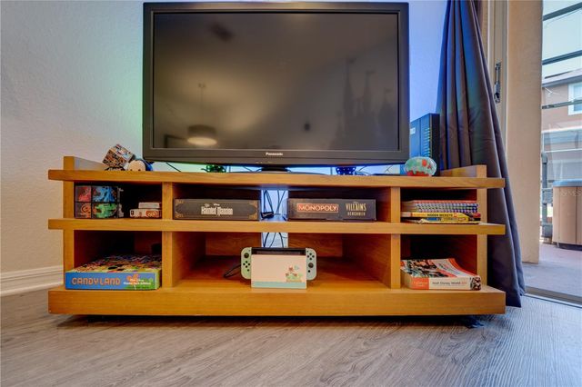 2720 ROADSTER, Kissimmee, FL 34746