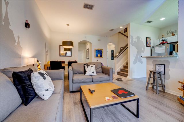 2720 ROADSTER, Kissimmee, FL 34746