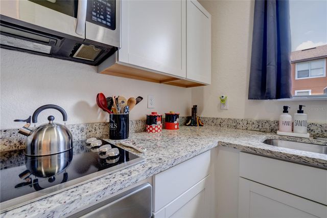 2720 ROADSTER, Kissimmee, FL 34746