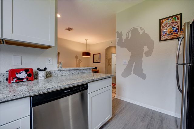 2720 ROADSTER, Kissimmee, FL 34746