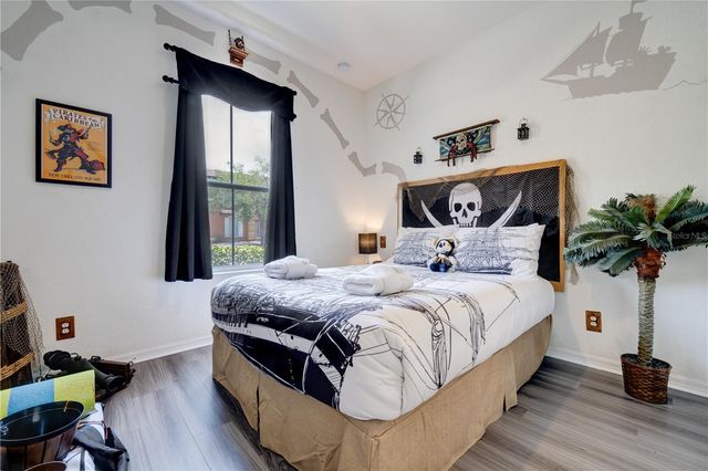 2720 ROADSTER, Kissimmee, FL 34746