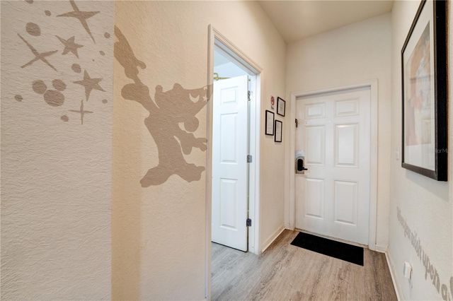 2720 ROADSTER, Kissimmee, FL 34746