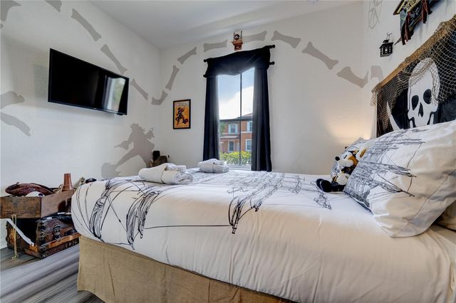 2720 ROADSTER, Kissimmee, FL 34746