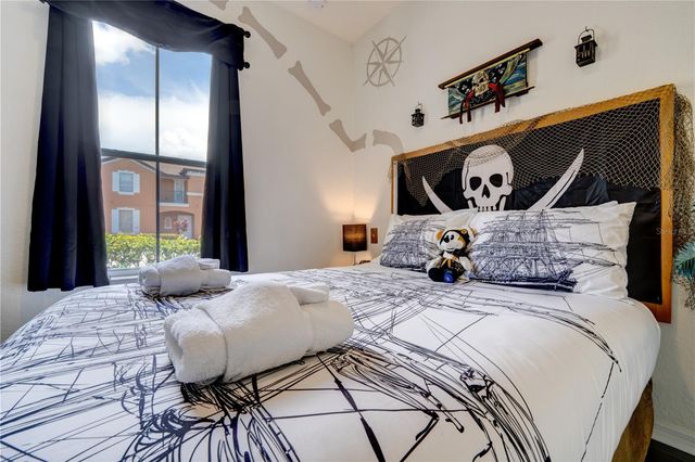 2720 ROADSTER, Kissimmee, FL 34746