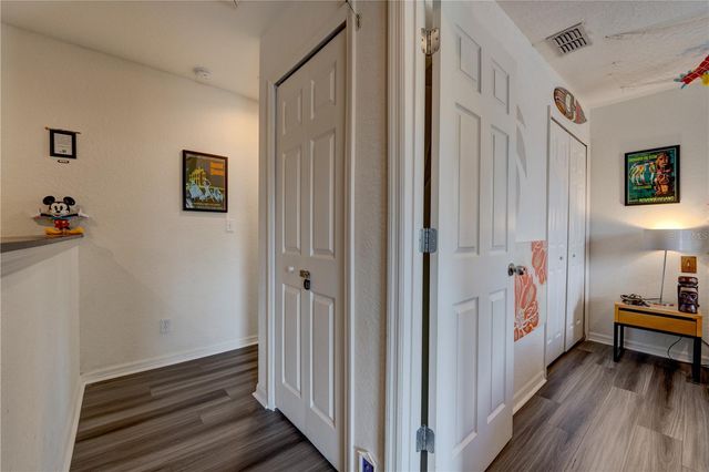 2720 ROADSTER, Kissimmee, FL 34746