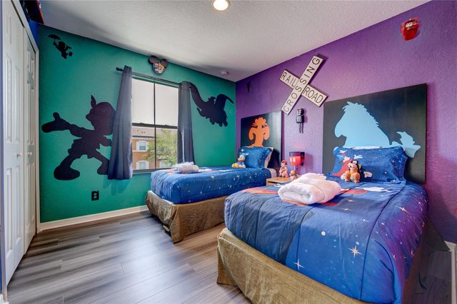 2720 ROADSTER, Kissimmee, FL 34746