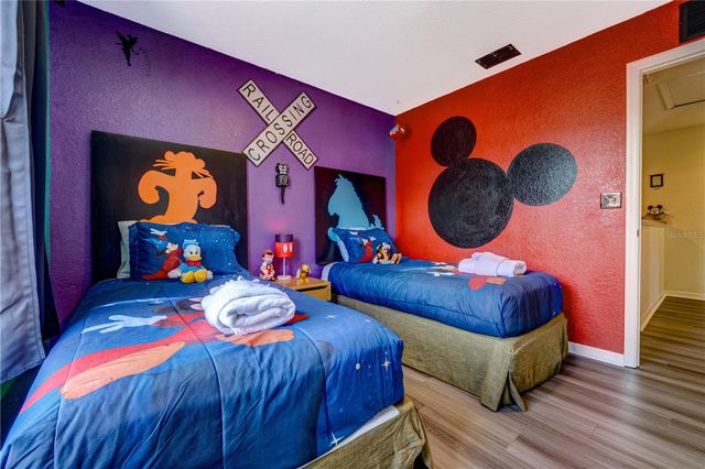 2720 ROADSTER, Kissimmee, FL 34746