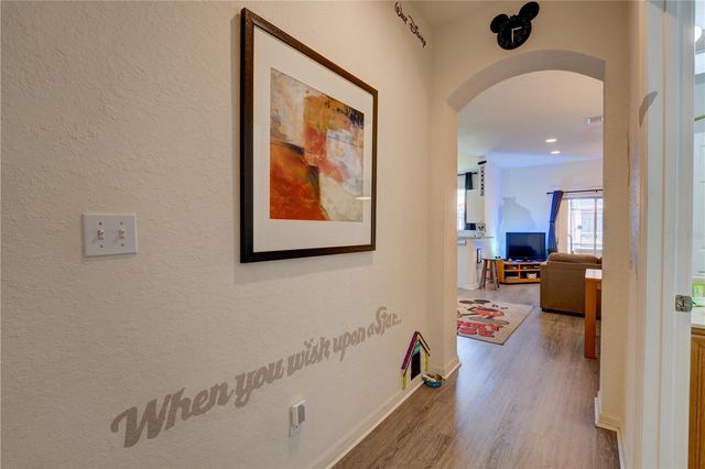 2720 ROADSTER, Kissimmee, FL 34746