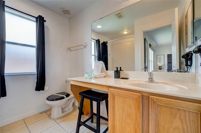 2720 ROADSTER, Kissimmee, FL 34746