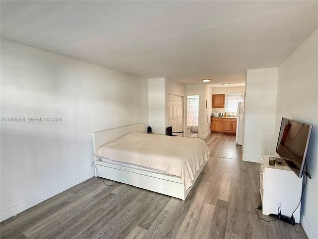 158 Ocean Dr 203, Miami Beach, FL 33139