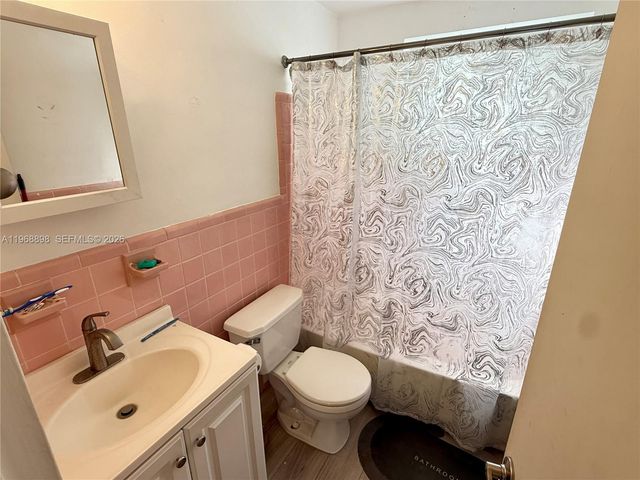 158 Ocean Dr 203, Miami Beach, FL 33139