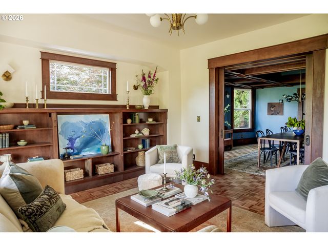 703 N BLANDENA St, Portland, OR 97217
