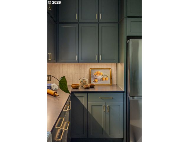 703 N BLANDENA St, Portland, OR 97217