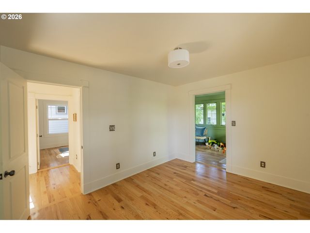 703 N BLANDENA St, Portland, OR 97217