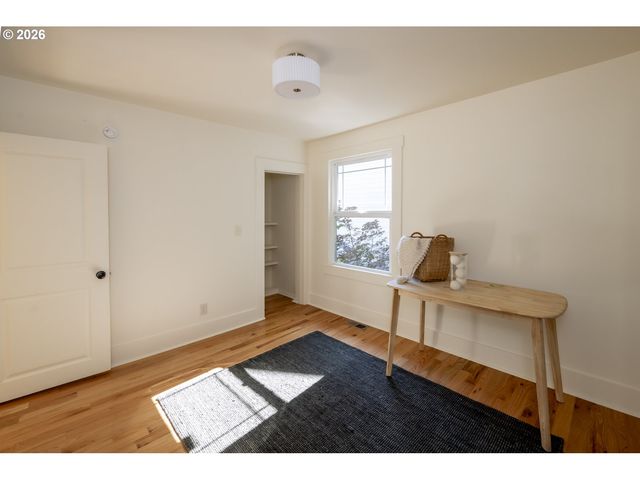 703 N BLANDENA St, Portland, OR 97217