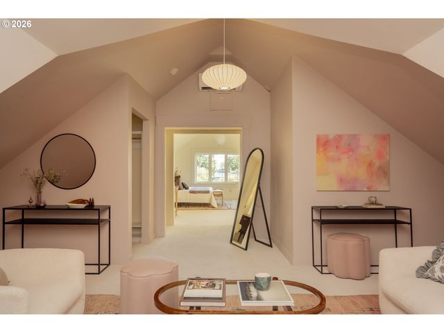 703 N BLANDENA St, Portland, OR 97217