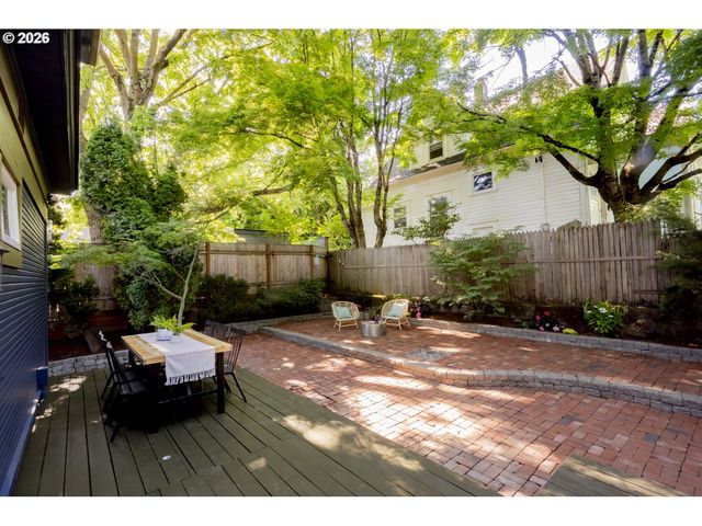 703 N BLANDENA St, Portland, OR 97217