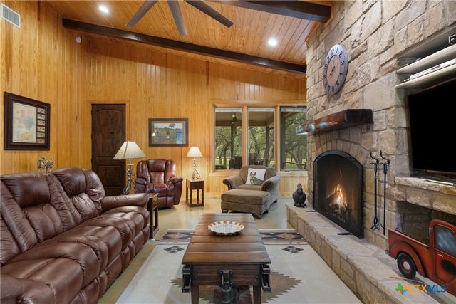 1241 Sandy Oaks Ranch Road, Johnson City, TX 78636