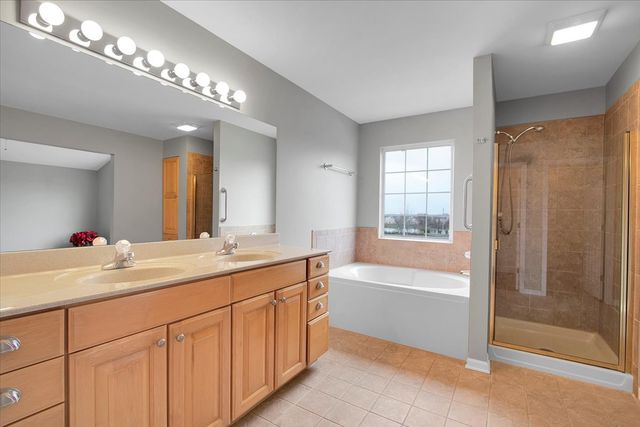 2404 White Ash Court, Plainfield, IL 60586