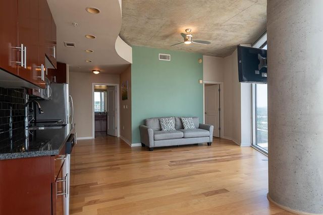 360 Nueces ST 2110, Austin, TX 78701
