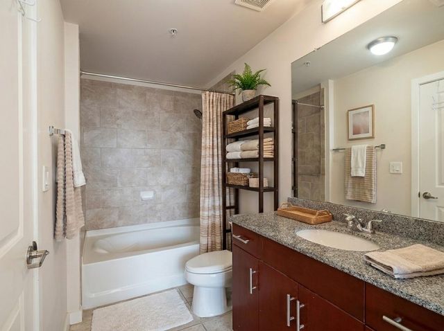 360 Nueces ST 2110, Austin, TX 78701