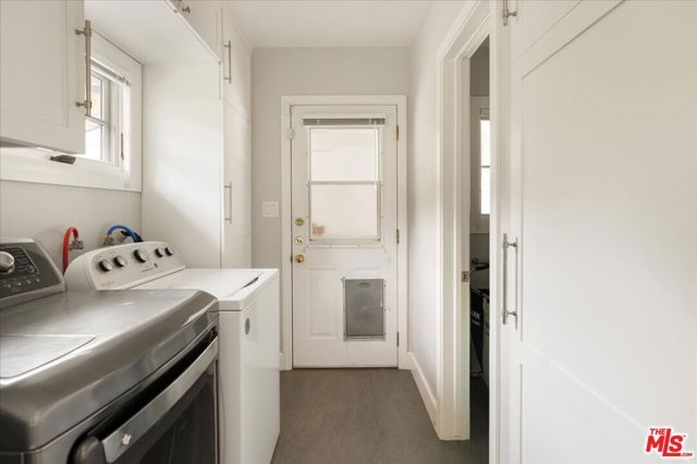 3479 Mandeville Canyon Road, Los Angeles, CA 90049