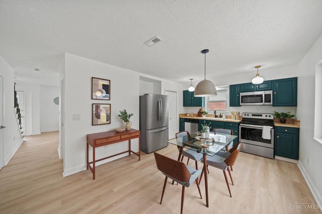 851 Jacob Light Court, New Richmond, OH 45157