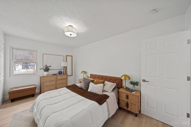 851 Jacob Light Court, New Richmond, OH 45157