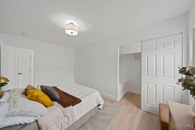 851 Jacob Light Court, New Richmond, OH 45157