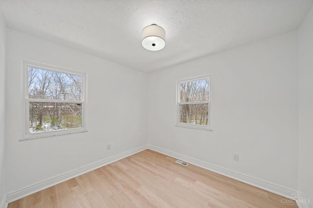 851 Jacob Light Court, New Richmond, OH 45157