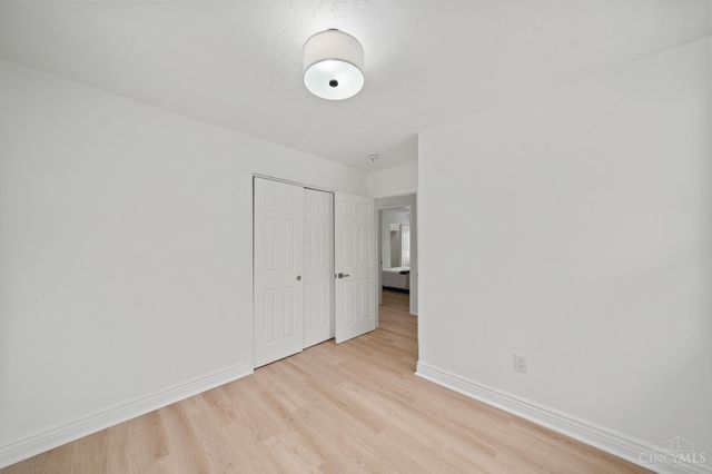 851 Jacob Light Court, New Richmond, OH 45157