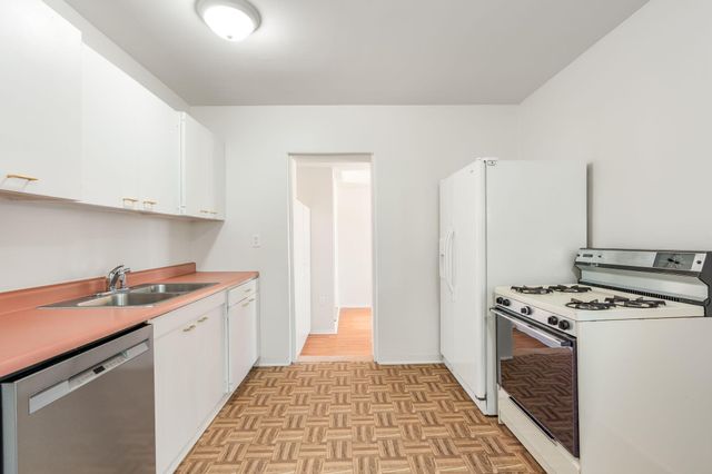 2824 Manzano Street NE, Albuquerque, NM 87110