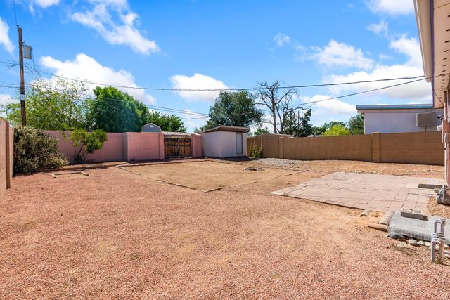 2824 Manzano Street NE, Albuquerque, NM 87110