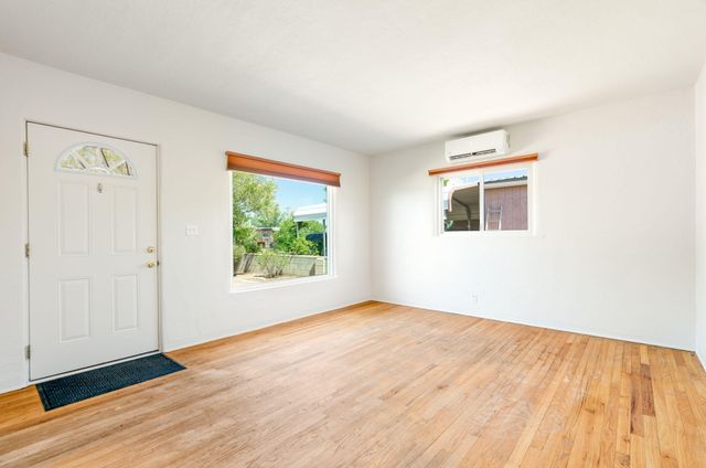 2824 Manzano Street NE, Albuquerque, NM 87110