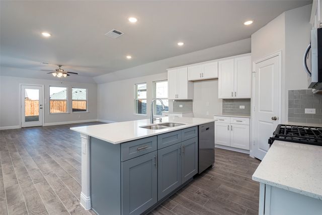 729 Rusty Spurs Place, Weston, TX 75009