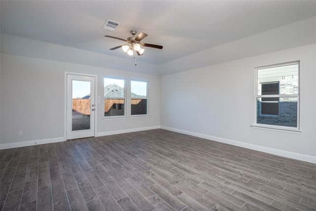 729 Rusty Spurs Place, Weston, TX 75009