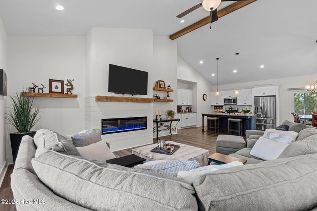 20 Forest Lake Drive, Foxfire Village, NC 27281