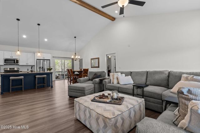 20 Forest Lake Drive, Foxfire Village, NC 27281